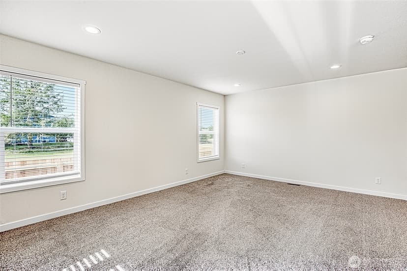 Property photo for 300 Marine View Drive SW, Ocean Shores photo 9