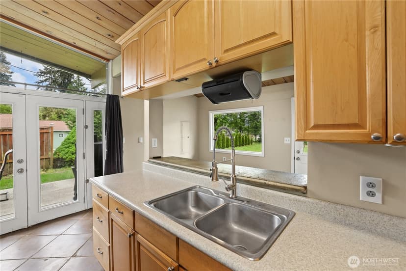 Property photo for 7023 126th Street E, Puyallup photo 10