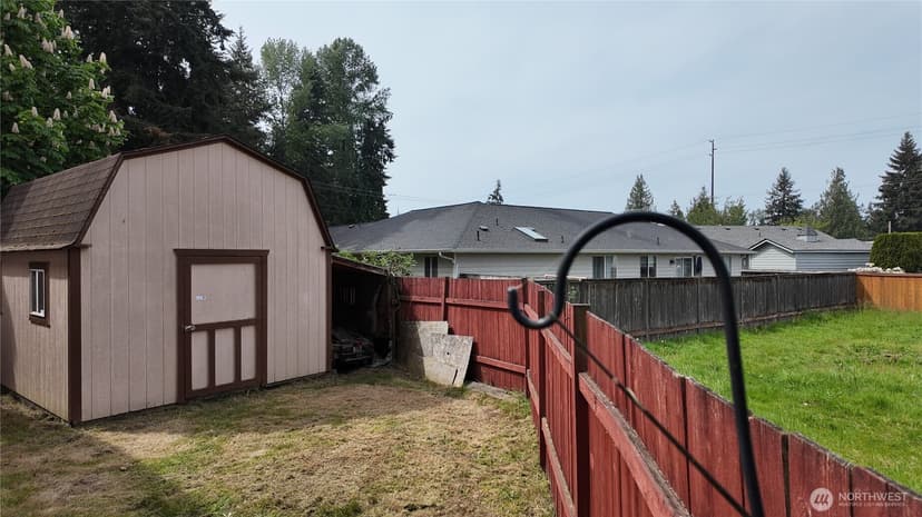 Property photo for 18621 Smokey Point Boulevard, Arlington photo 16