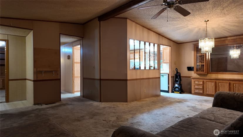 Property photo for 18621 Smokey Point Boulevard, Arlington photo 19