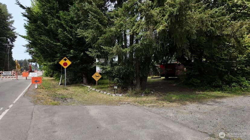 Property photo for 18621 Smokey Point Boulevard, Arlington photo 2