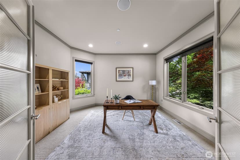 Property photo for 8451 SE 44th Street, Mercer Island photo 9