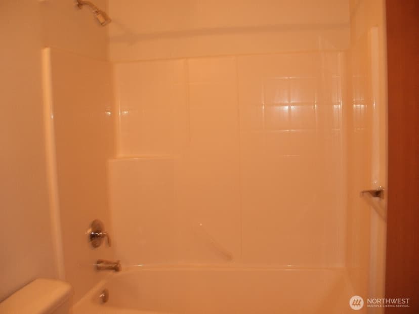 Property photo for 7229 Vandermark Road E, Bonney Lake photo 10