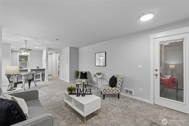 Property photo for 20824 70th Avenue W #6, Lynnwood photo 5