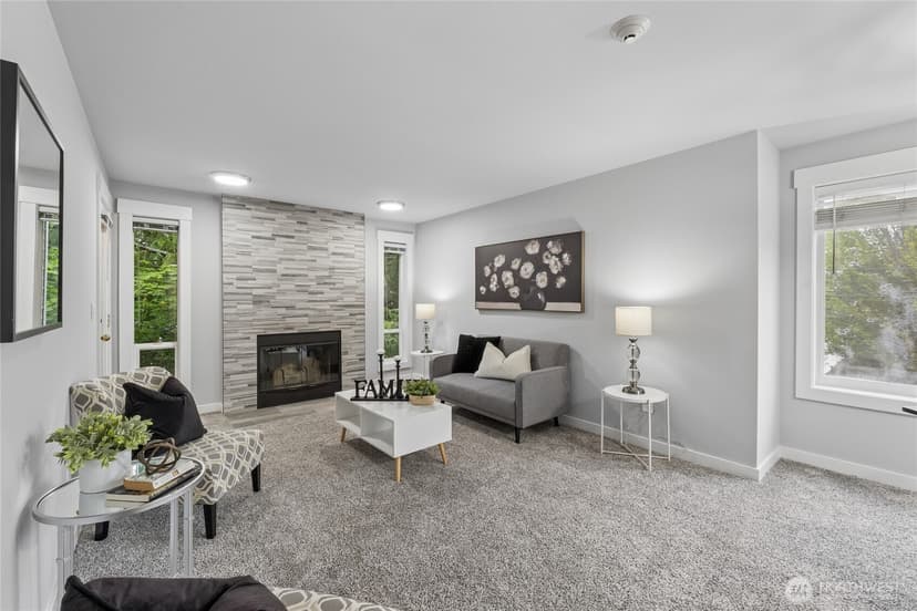Property photo for 20824 70th Avenue W #6, Lynnwood
