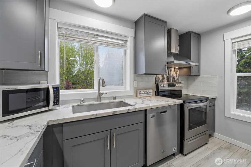 Property photo for 20824 70th Avenue W #6, Lynnwood photo 11
