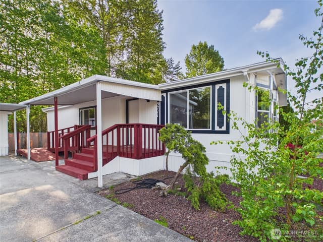 Property photo for 9711 12th Avenue Ct E #1, Tacoma photo 2