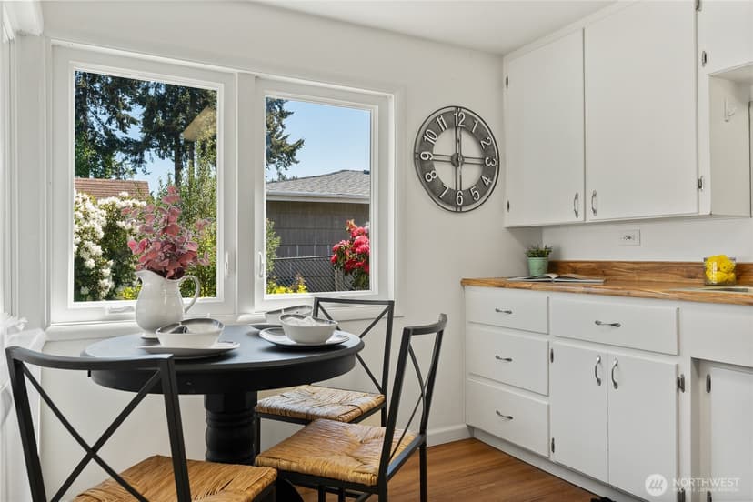 Property photo for 12022 2nd Avenue SW, Seattle photo 28