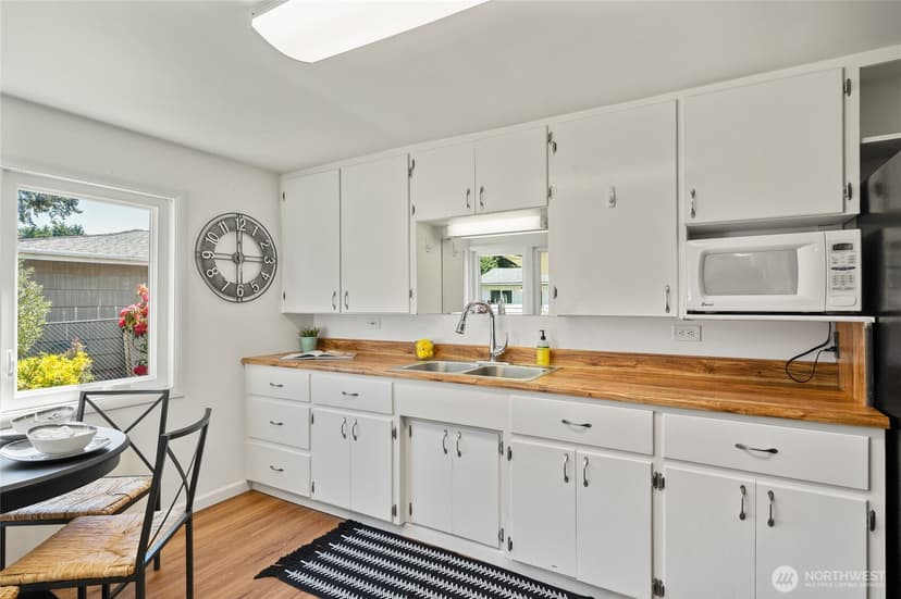 Property photo for 12022 2nd Avenue SW, Seattle photo 29