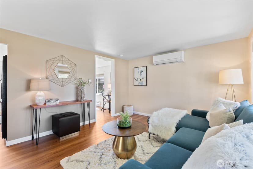 Property photo for 12022 2nd Avenue SW, Seattle photo 10