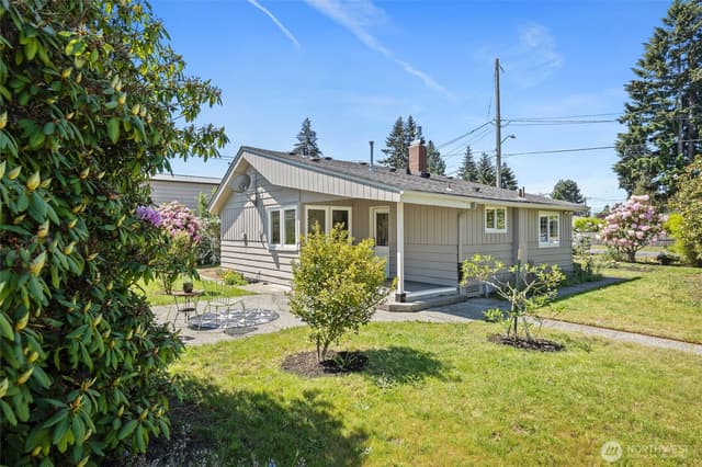 Property photo for 12022 2nd Avenue SW, Seattle photo 4
