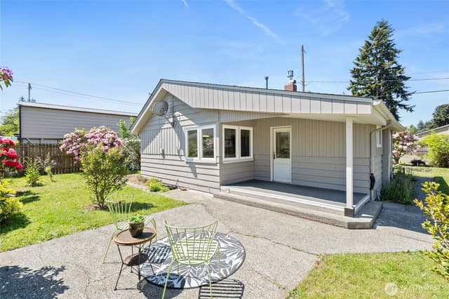 Property photo for 12022 2nd Avenue SW, Seattle photo 5