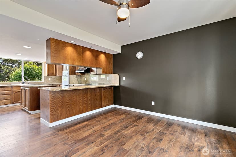 Property photo for 3601 70th Avenue W, University Place photo 10