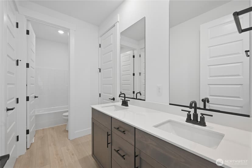 Property photo for 32143 Myrtle Avenue SE, Black Diamond photo 13