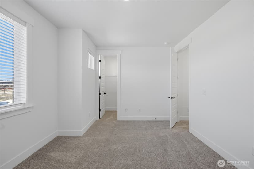 Property photo for 32143 Myrtle Avenue SE, Black Diamond photo 15