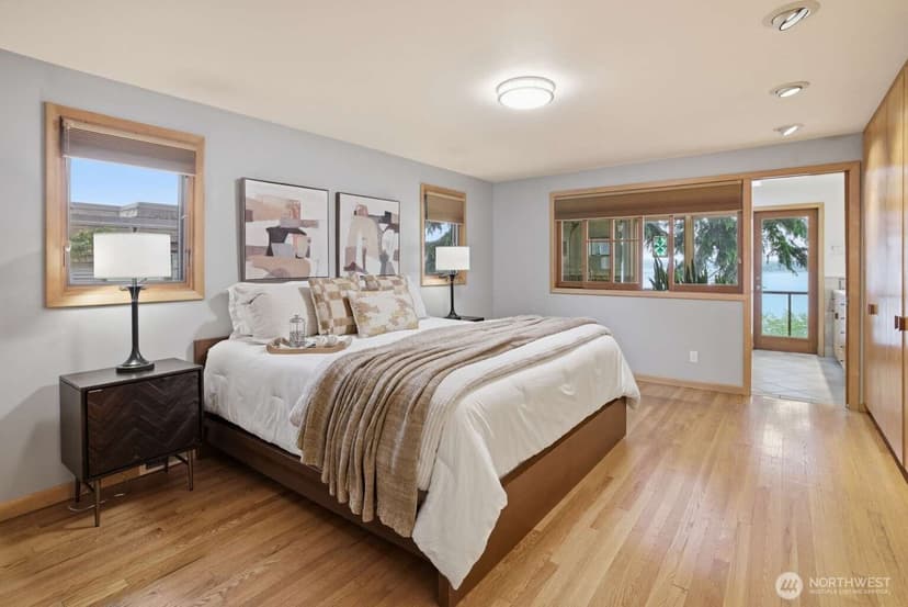 Property photo for 2514 Shoreland Drive S, Seattle photo 18