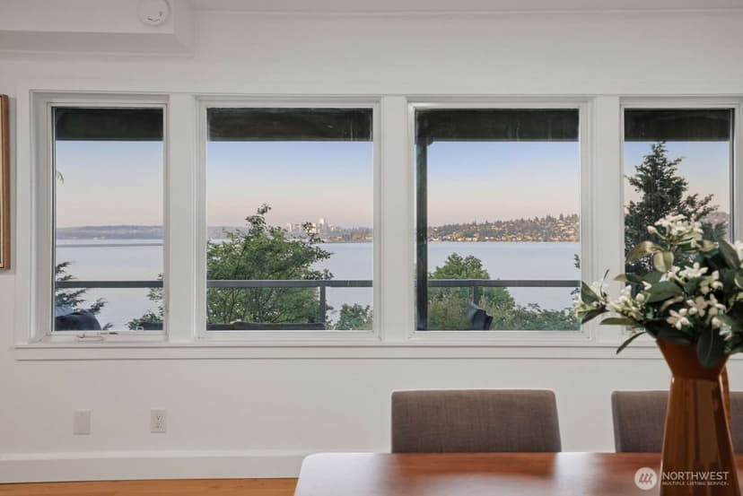 Property photo for 2514 Shoreland Drive S, Seattle photo 35