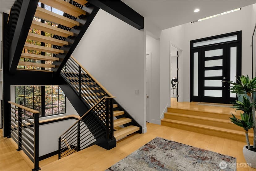 Property photo for 7002 93rd Avenue SE, Mercer Island photo 17