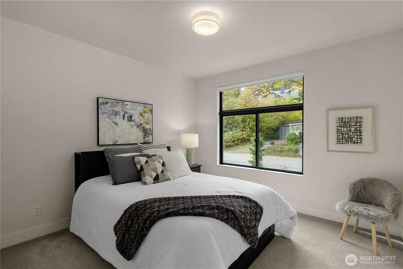 Property photo for 7002 93rd Avenue SE, Mercer Island photo 27