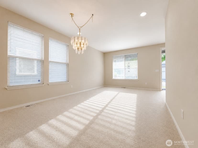 Property photo for 17749 110th Place SE, Renton photo 5