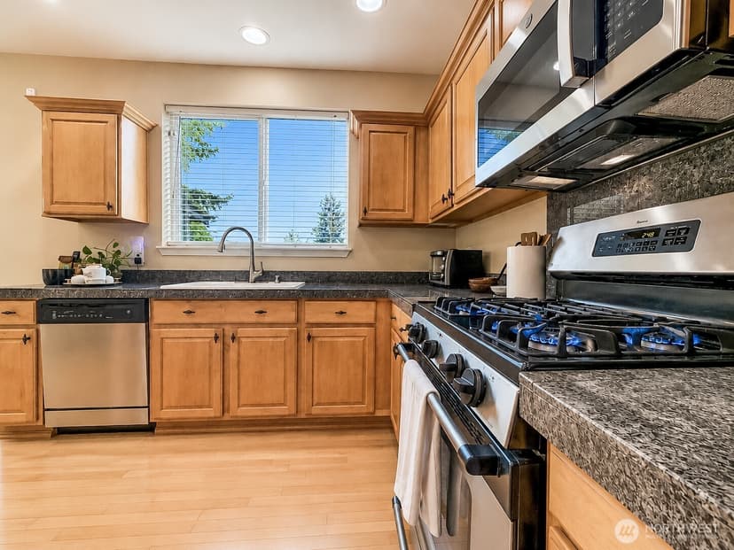 Property photo for 17749 110th Place SE, Renton photo 7