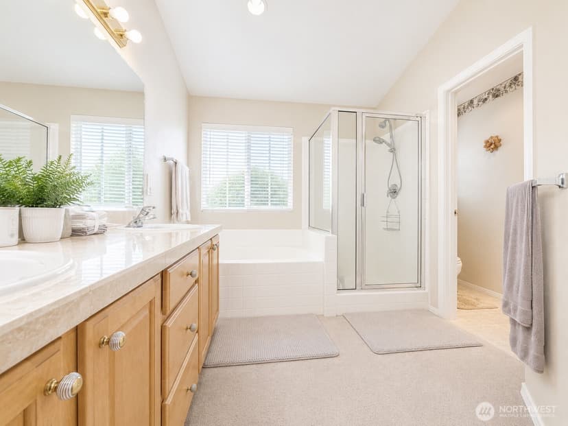 Property photo for 17749 110th Place SE, Renton photo 18