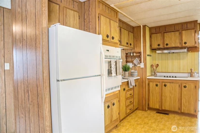 Property photo for 7301 NE 175th Street #215, Kenmore photo 9