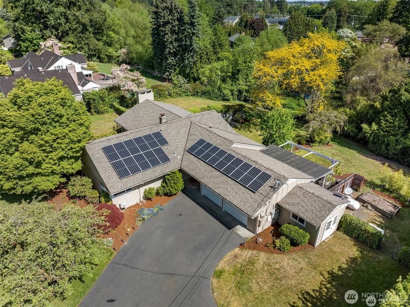 Property photo for 11411 Clovercrest Drive SW, Lakewood