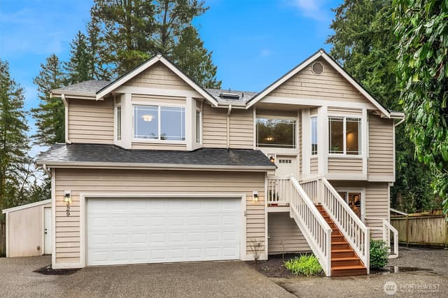 Property photo for 329 NE 185th Street, Shoreline