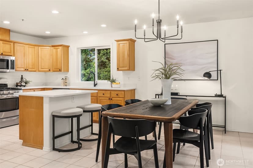 Property photo for 329 NE 185th Street, Shoreline photo 8