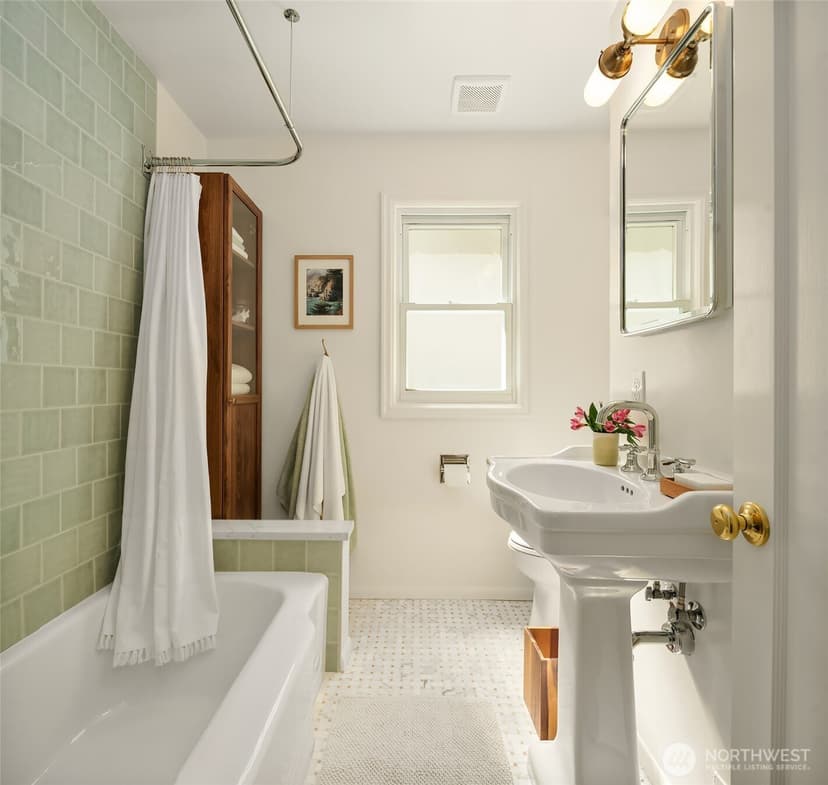 Property photo for 1810 N Union Avenue, Tacoma photo 13