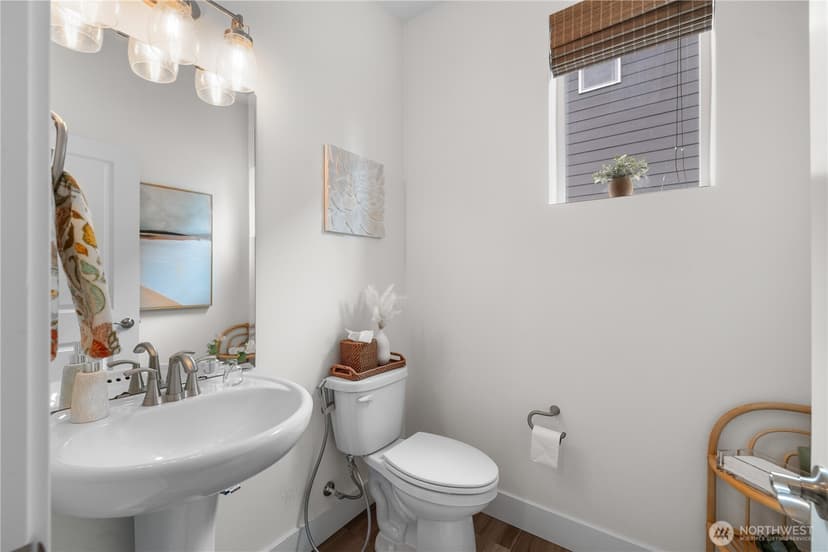 Property photo for 20818 54th Avenue W, Lynnwood photo 17