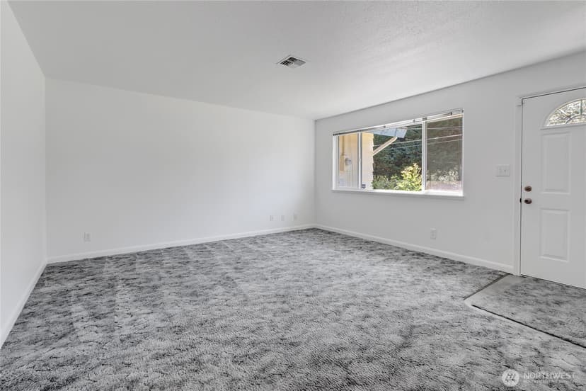 Property photo for 32226 39th Avenue S, Federal Way photo 7