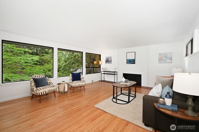 Property photo for 1529 NE 107th Street, Seattle photo 6