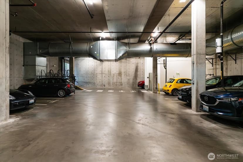 Property photo for 401 9th Avenue N #112, Seattle photo 36