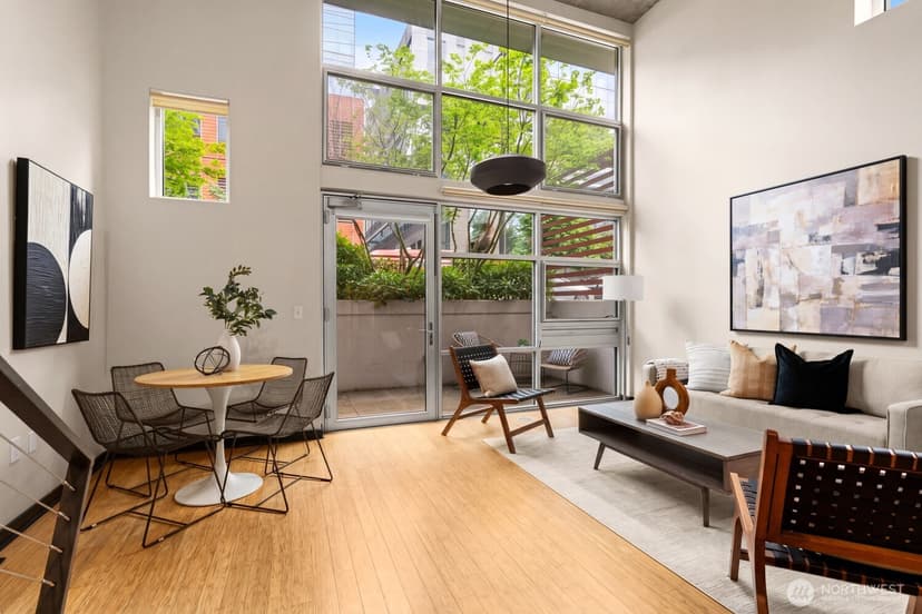Property photo for 401 9th Avenue N #112, Seattle photo 3