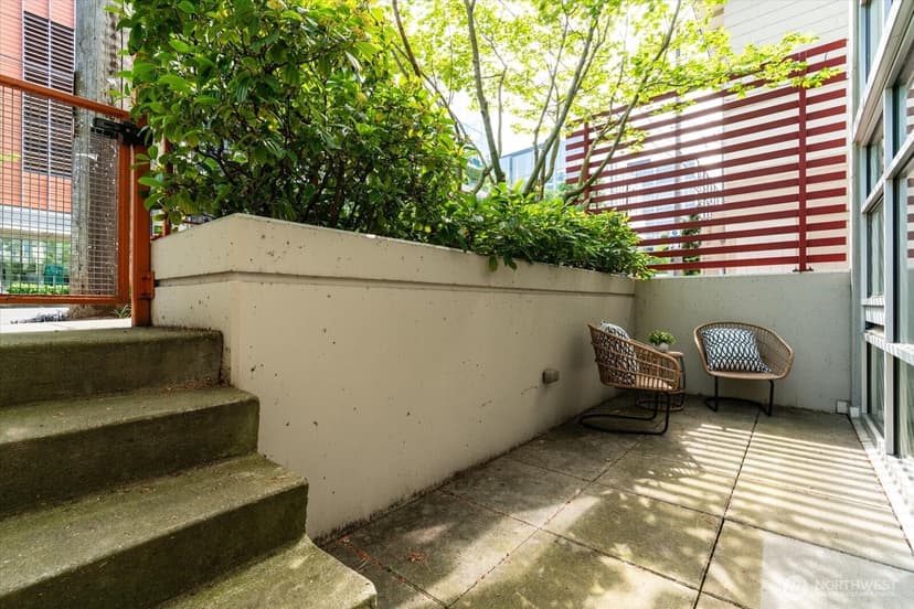 Property photo for 401 9th Avenue N #112, Seattle photo 26