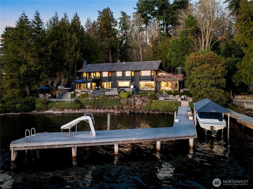 Property photo for 18 Holly Lane, Mercer Island photo 34