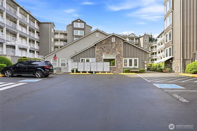 Property photo for 1318 37th Street #1304, Everett photo 5