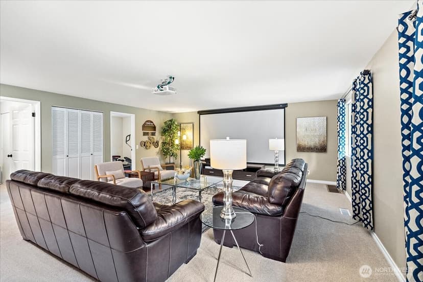 Property photo for 14072 117th Avenue NE, Kirkland photo 23