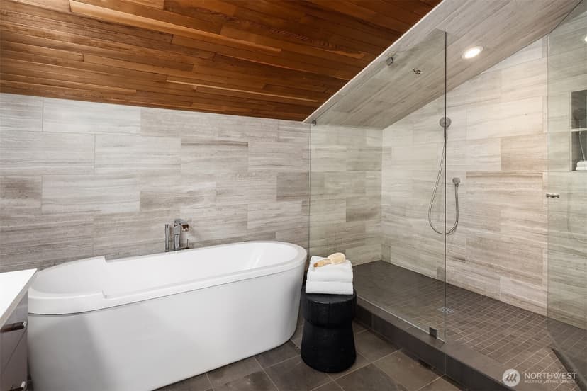 Property photo for 8221 NE 117th Street, Kirkland photo 32