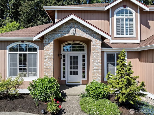 Property photo for 3804 17th Ave. Ct. NW, Gig Harbor photo 4