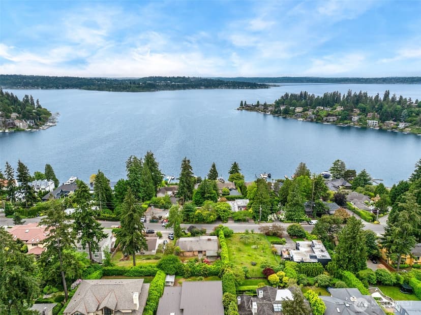 Property photo for 9510 Lake Washington Boulevard NE, Bellevue photo 11