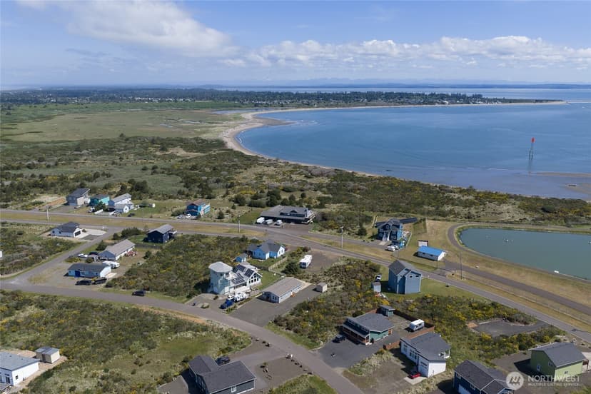 Property photo for 1414 Storm King Avenue SW, Ocean Shores photo 39