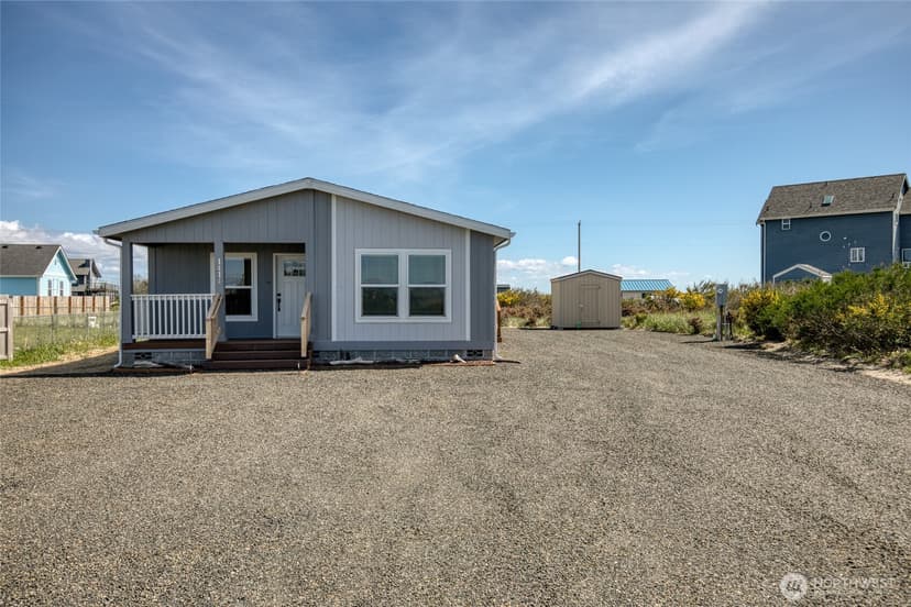 Property photo for 1414 Storm King Avenue SW, Ocean Shores photo 2