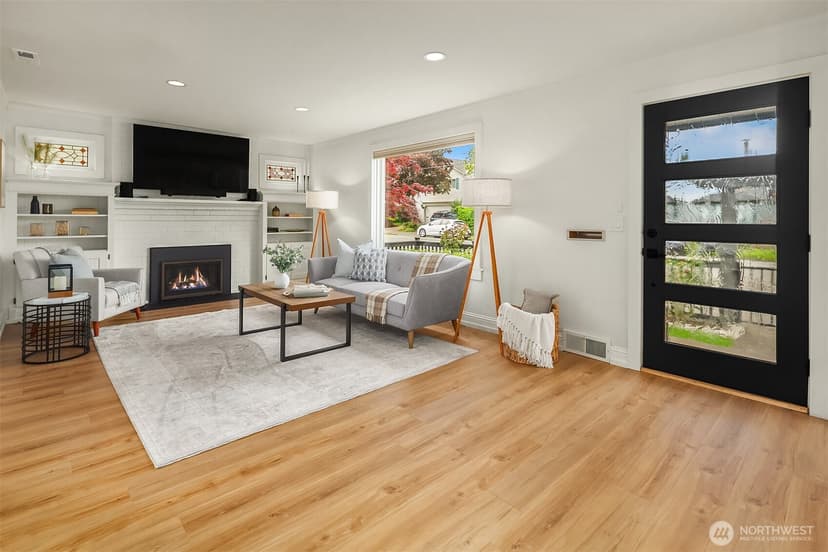 Property photo for 618 Alder Street, Edmonds photo 4