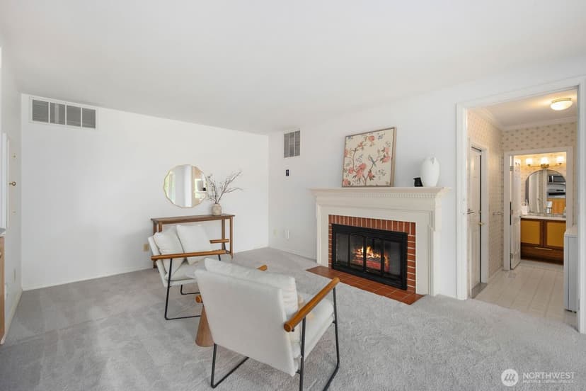 Property photo for 5607 117th Street SW, Lakewood photo 16