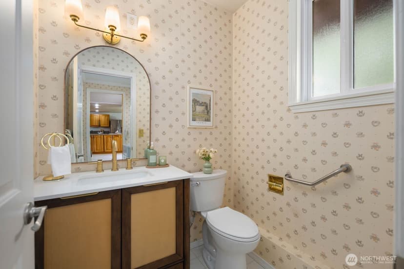 Property photo for 5607 117th Street SW, Lakewood photo 18