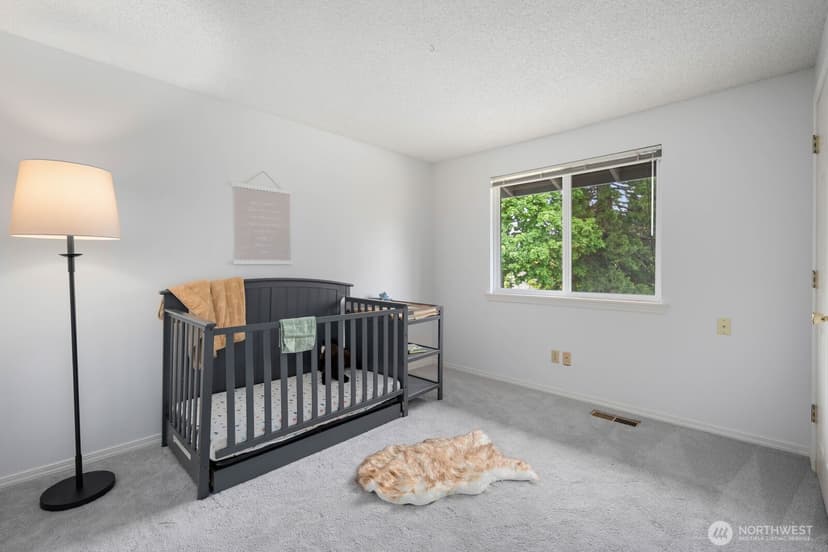 Property photo for 5607 117th Street SW, Lakewood photo 9
