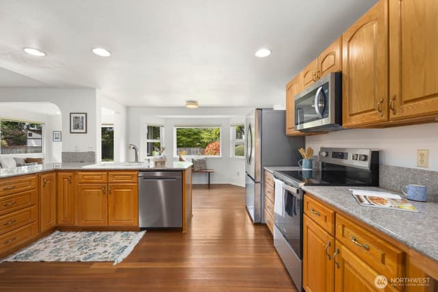 Property photo for 5607 117th Street SW, Lakewood photo 4